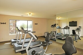 The Glen at Sugar Hill in Brunswick, NY - Foto de edificio - Building Photo