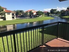 9941 Nob Hill Ct in Sunrise, FL - Foto de edificio - Building Photo