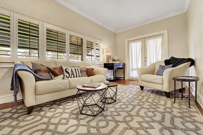 1627 N Ocean Breeze in Lake Worth Beach, FL - Building Photo - Building Photo