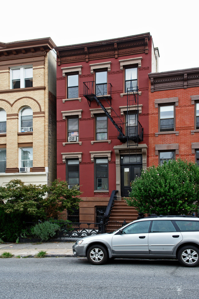 207A 18th St in Brooklyn, NY - Building Photo - Building Photo