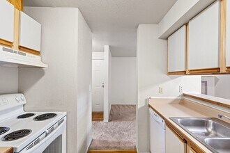 Heron View Apartment Homes in Kenmore, WA - Building Photo - Interior Photo
