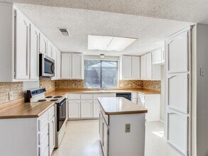 6937 Eagle Rock Dr in Fort Worth, TX - Building Photo - Building Photo