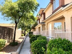 1012 Dusty Creek St in Las Vegas, NV - Building Photo