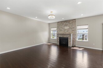 184 Berry Manor Cir in St. Peters, MO - Building Photo - Building Photo