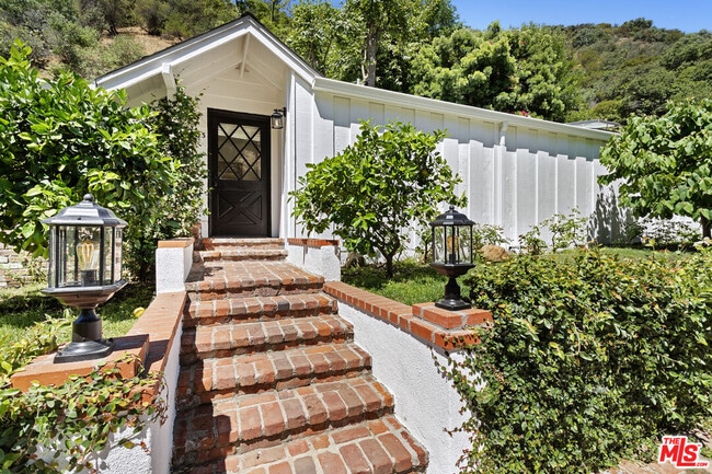 property at 3933 Mandeville Canyon Rd