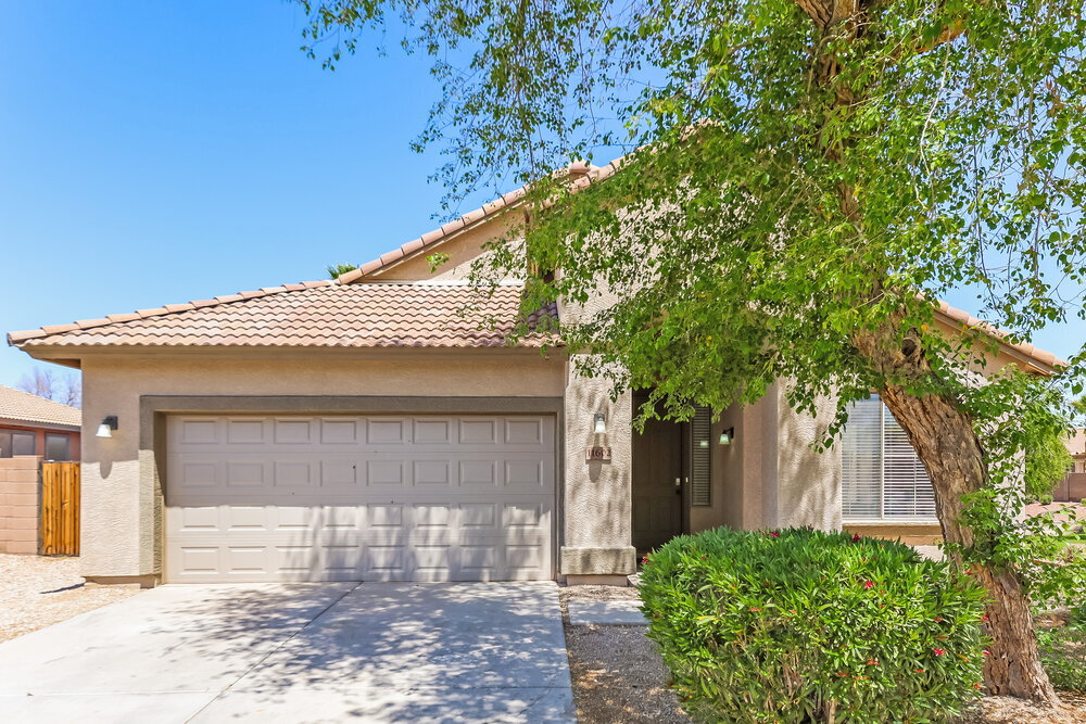 11602 W Edgemont Ave in Avondale, AZ - Building Photo