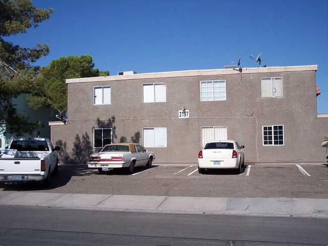 2197 Exeter Dr, Unit 1 in Las Vegas, NV - Building Photo - Building Photo