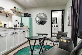 1020 16th St NW in Washington, DC - Building Photo - Building Photo