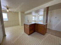 587 Woodward Ave photo'