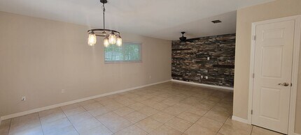 4117 NW 44th Ct in Gainesville, FL - Building Photo - Building Photo