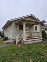 1600 Tanner Ave SW in Canton, OH - Building Photo