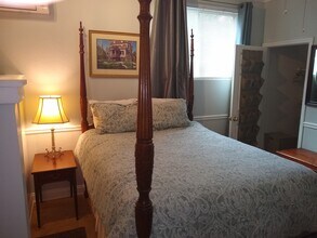 30 E 67th St in Savannah, GA - Building Photo - Building Photo