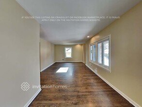 9141 Menard Ave, Unit 53 in Oak Lawn, IL - Building Photo - Building Photo