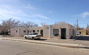 601 8th St NW in Albuquerque, NM - Building Photo - Building Photo