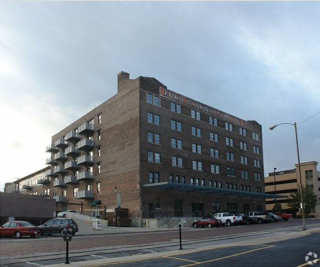 Ford Warehouse in Omaha, NE - Foto de edificio - Building Photo