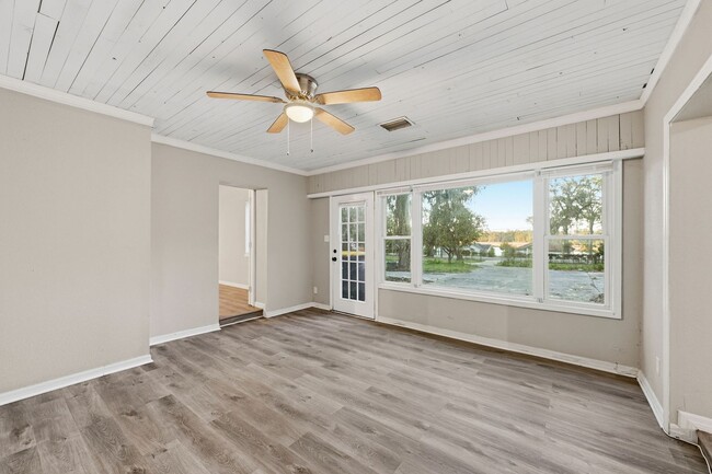 4154 Trout River Blvd in Jacksonville, FL - Building Photo - Building Photo