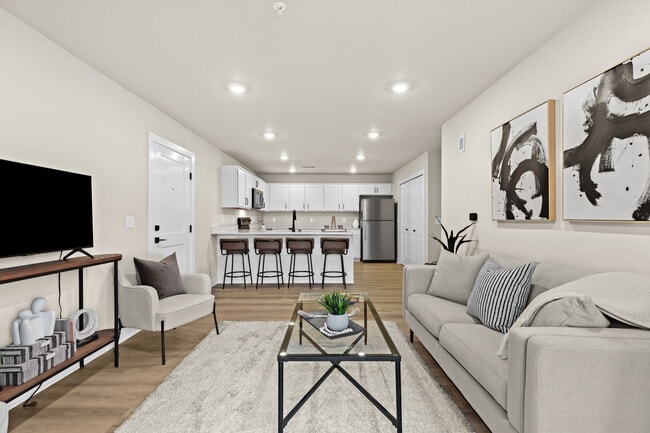 The Town Center Villas in Shelby Township, MI - Building Photo - Building Photo