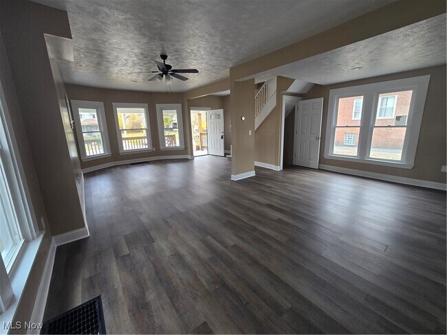 2294 E 100th St in Cleveland, OH - Building Photo - Building Photo