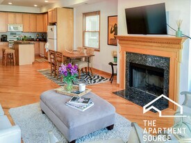 1319 W Belmont Ave, Unit 2 in Chicago, IL - Building Photo