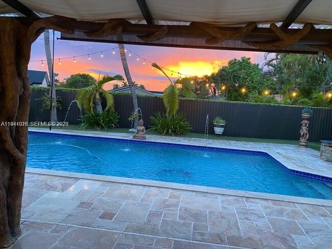 4872 SW 140th Ave in Miami, FL - Building Photo - Building Photo