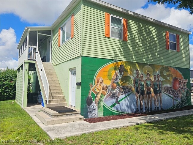 property at 370 E Interlake Blvd