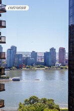 100 United Nations Plaza in New York, NY - Building Photo - Building Photo