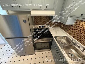2363 Mountain View Terrace SW in Roanoke, VA - Building Photo - Building Photo