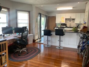 83 Litchfield St, Unit 1 in Boston, MA - Building Photo - Building Photo
