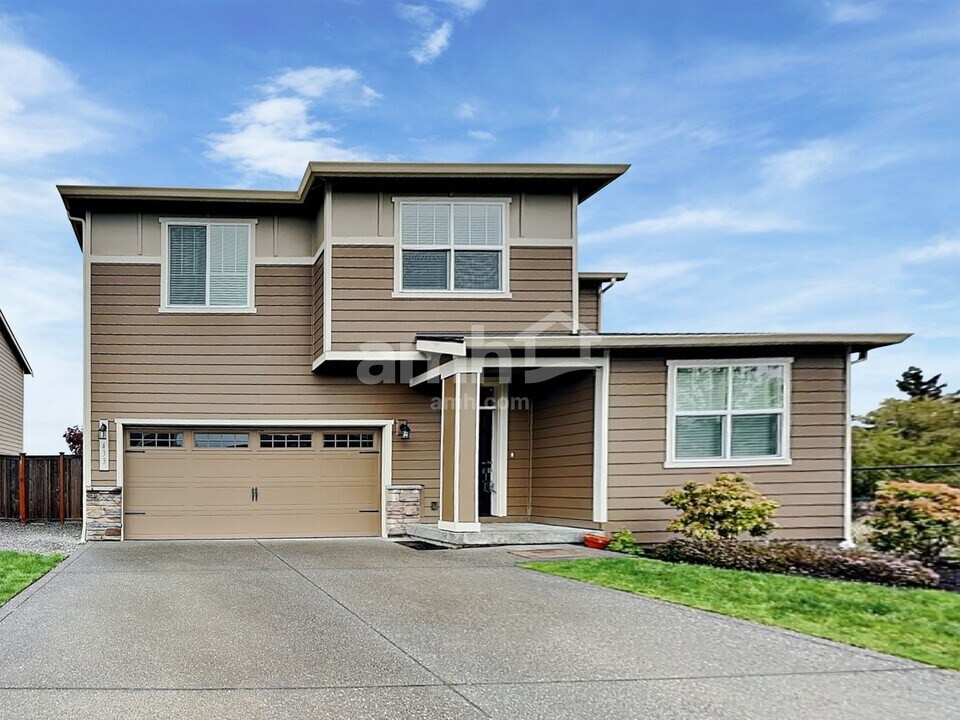 433 McKinley St in Enumclaw, WA - Foto de edificio