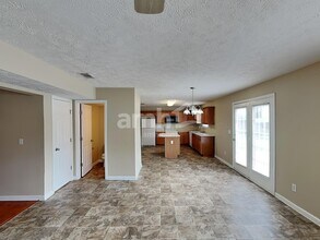 4006 Pennick Ct in Spring Hill, TN - Building Photo - Building Photo