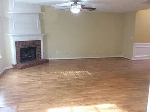 Room in House on Evanston Ct in Marietta, GA - Foto de edificio - Building Photo