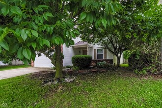 1849 Southernwood Ln in Indianapolis, IN - Building Photo - Building Photo