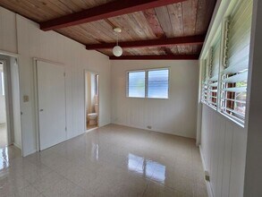 1604 Hoolana St in Pearl City, HI - Building Photo - Building Photo