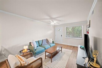 520 Park Ave SE, Unit 7 in Atlanta, GA - Building Photo - Building Photo