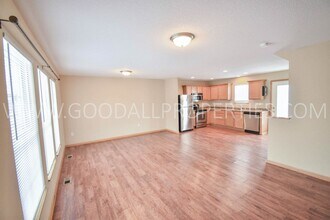 4317 153rd St in Urbandale, IA - Building Photo - Building Photo