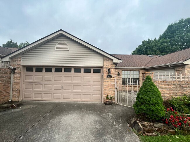 513 Delft Way in Knoxville, TN - Building Photo - Building Photo
