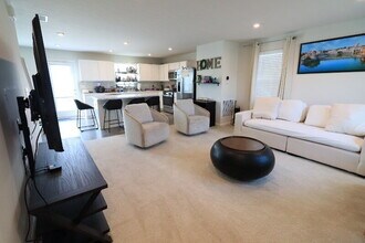 1748 Plum Brook Dr in Greenfield, IN - Building Photo - Building Photo