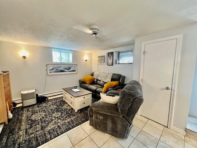 134 Washington Ave in Waltham, MA - Building Photo