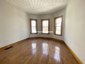 6 Cawfield St, Unit 1 in Boston, MA - Building Photo - Building Photo