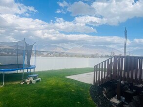 4963 E Silver Ridge Rd, Unit Upstairs in Eagle Mountain, UT - Foto de edificio - Building Photo