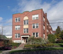 Hamlin House in Seattle, WA - Building Photo