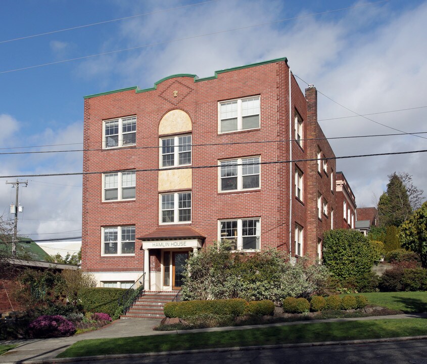 Hamlin House in Seattle, WA - Building Photo