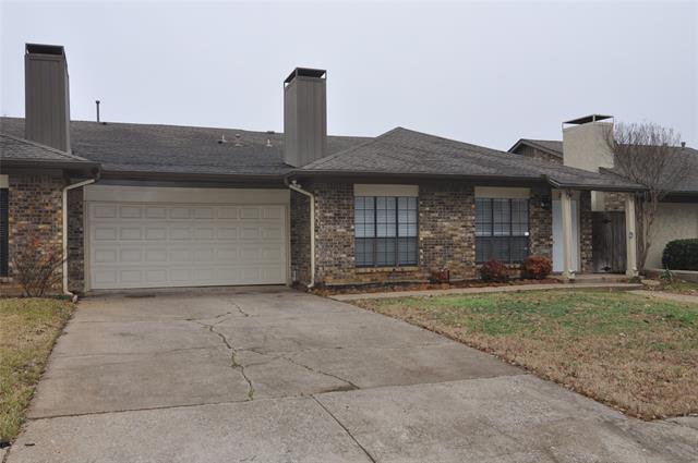 2019 Heather Brook Dr in Grapevine, TX - Building Photo