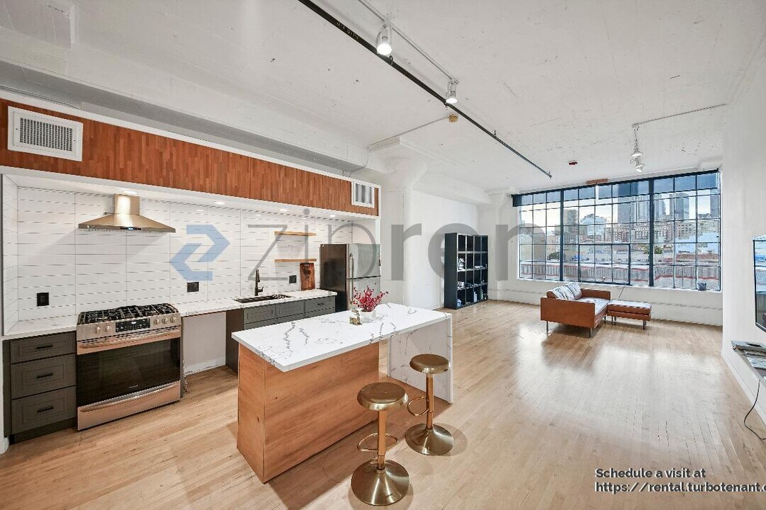 420 San Pedro St in Los Angeles, CA - Foto de edificio