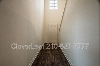 3882 Trail de Paris in New Braunfels, TX - Building Photo - Building Photo