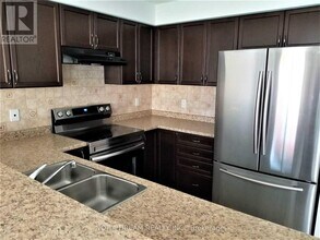 1388 Hunter St in Innisfil, ON - Building Photo - Building Photo