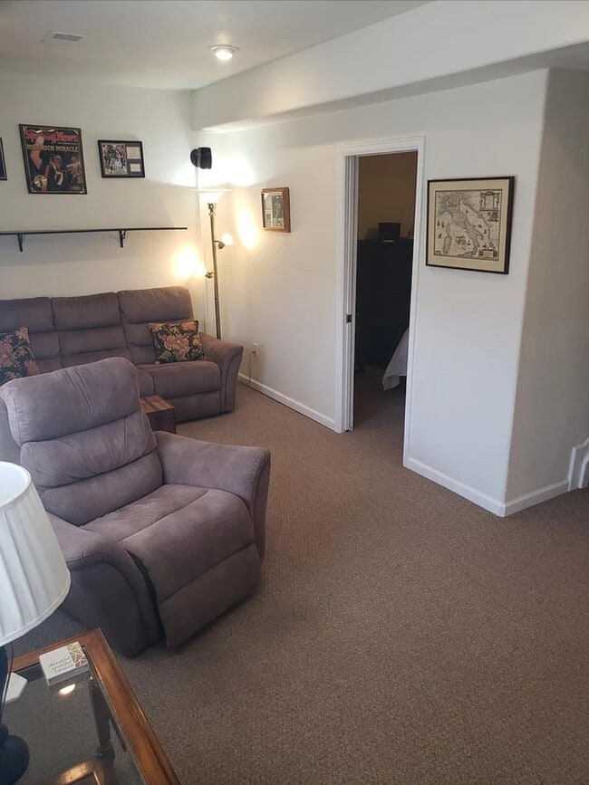 1475 Live Oak Rd in Castle Rock, CO - Foto de edificio - Building Photo