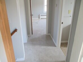 404 11th St, Unit 2nd Floor in Ambridge, PA - Foto de edificio - Building Photo