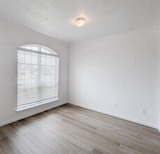24606 Forest Canopy Dr in Katy, TX - Foto de edificio - Building Photo