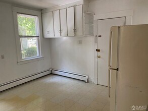 427 Benner St-Unit -1 in Highland Park, NJ - Building Photo - Building Photo